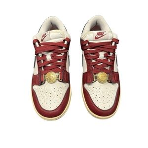 Nike Wmns Dunk Low SE “Sisterhood - Team Red” Size 8